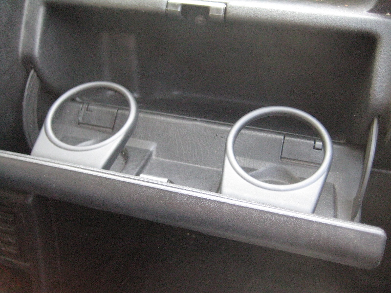 VW T4 Komplettes Handschuhfach mit Seitenteil und Getränkehalter